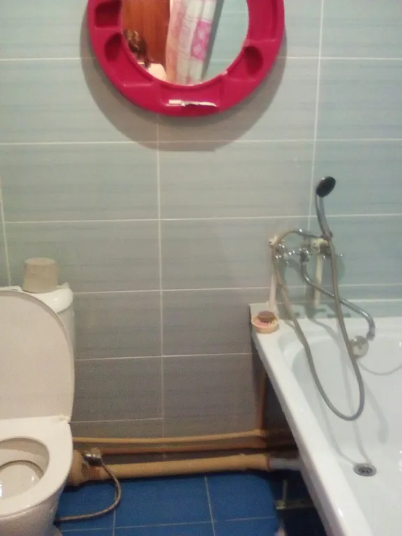 Хорошая, в паре остановок от ЖД-вокзала Томск 2