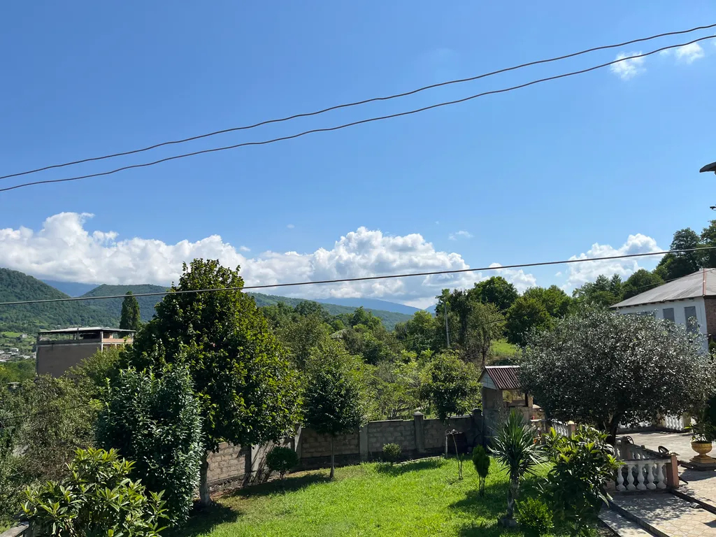 Коттедж Коттедж «Басиат» с видом на горы — Сухум