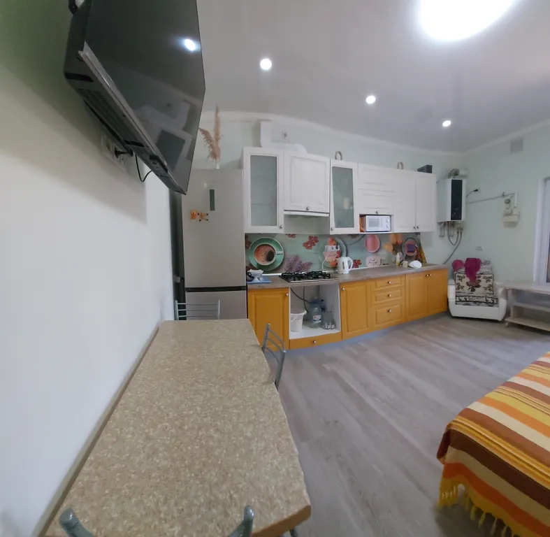 Квартира 2-комнатная Квартира — Евпатория