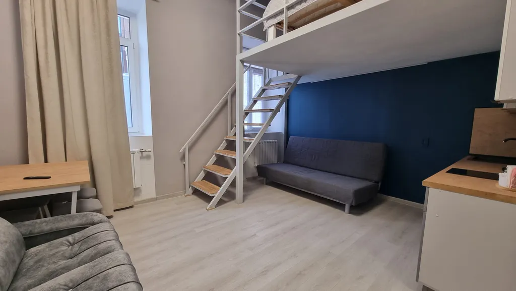 Современная двухуровневая студия в центре Нижнего Новгорода