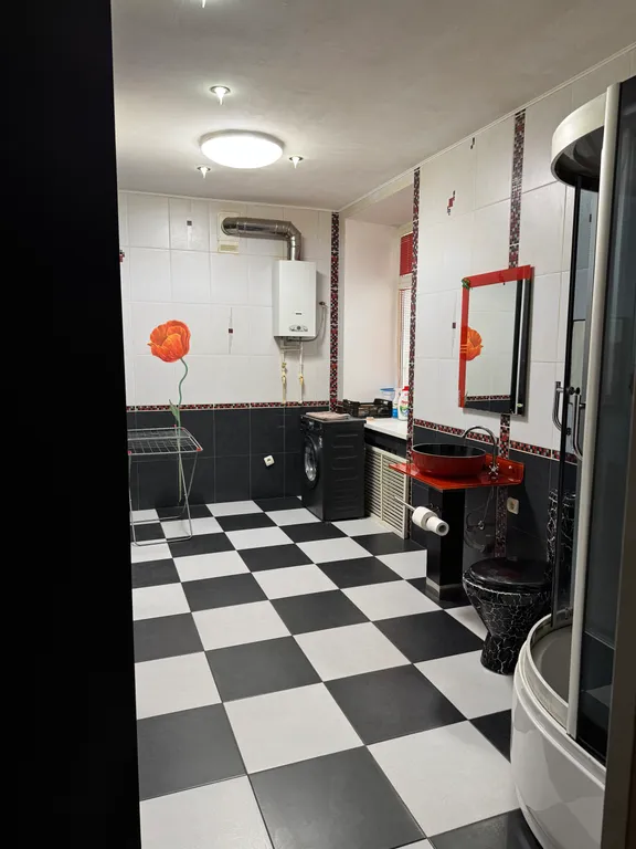 Просторная квартира в центре города — аренда посуточно в Ржев