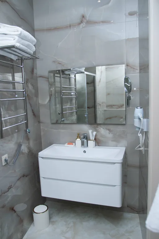 Апартамент с собственным бассейном и пляжем