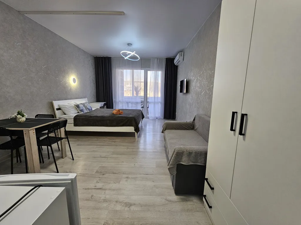 Квартира Квартира Уютная и красивая студия 36м на озере — Горячий Ключ