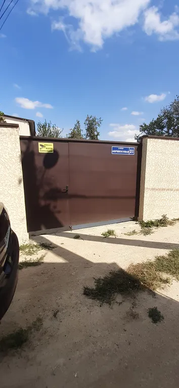 Уютный современный дом около моря