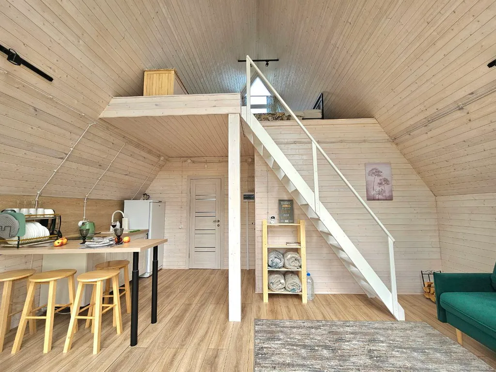 Дом А-фрейм на речке под Клином