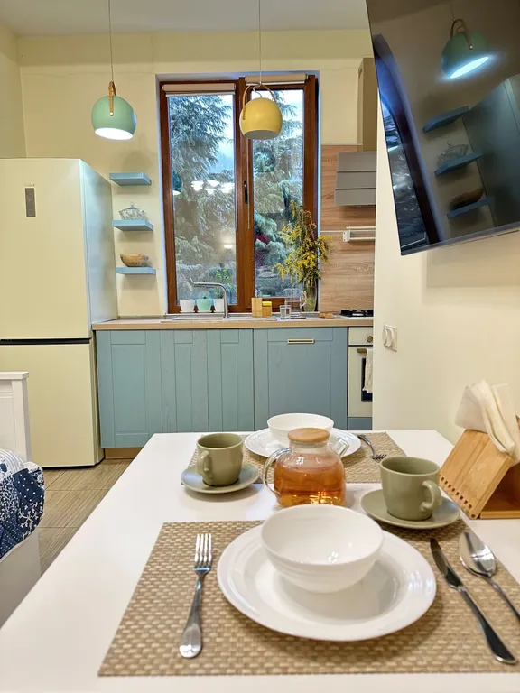 Уютная 3-х комнатная квартира с балконом и видом на горы — аренда посуточно в Красная Поляна