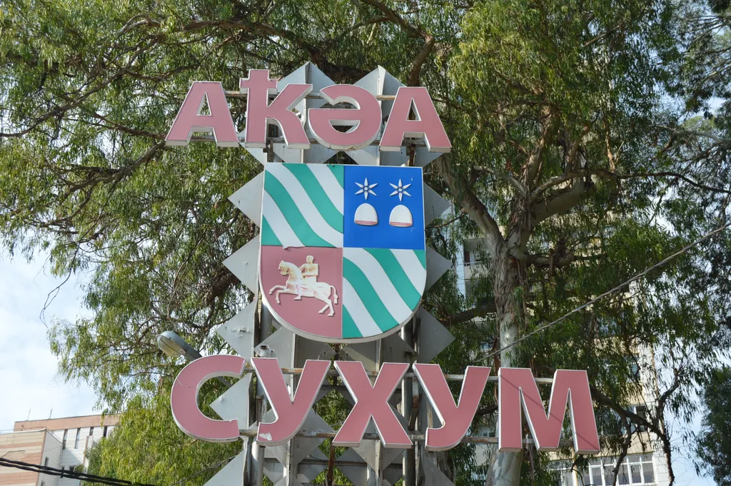 Уютный дом с садом и прекрасным видом на горы и море