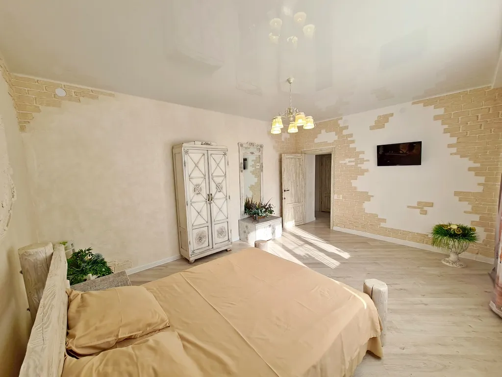 Коттеджу моря: костровая чаша камин детская территория бассейн баттут.