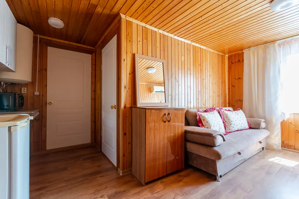 5 местный двухкомнатный номер с кухонной зоной, парковка в подарок