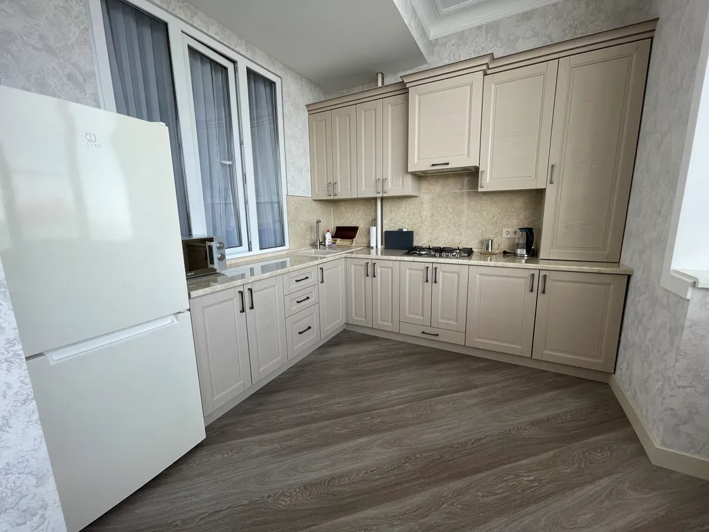 Уютная квартира в центре городе с видом на море