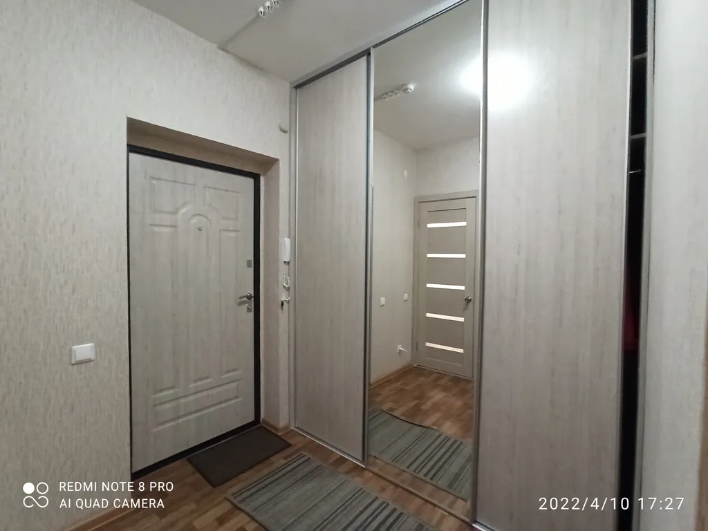 Квартира Квартира вблизи Дворца спорта, Столбы — Красноярск