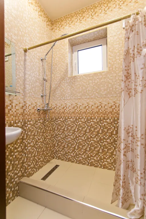 Коттедж Часть дома с отдельным входом с бассейном — Анапа