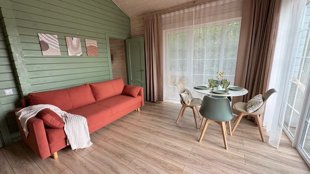 Дома из клееного бруса в хвойном лесу у Камского Моря и Семрука