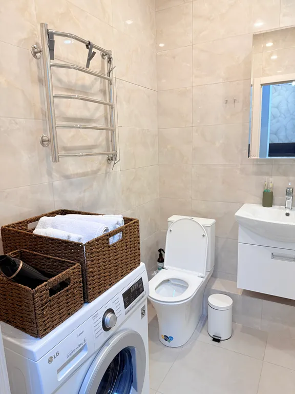 Квартира Квартира Евротрешка ЛИСТЬЯ ЖК Бизнес-класса Сердце Ярославля с Алисой — Ярославль