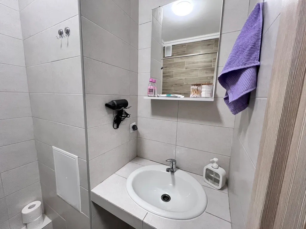 Уютная студия рядом с выездом на трассу М-10