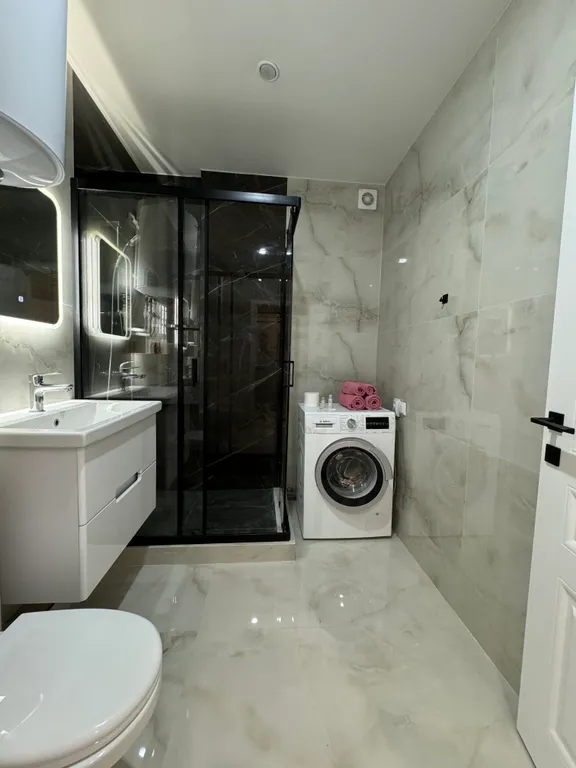 Квартира центр города, евроремонт! — аренда посуточно в Омск