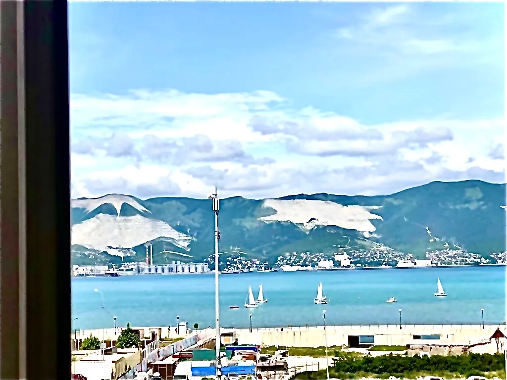 Квартира Квартира у моря, первая береговая пляж Кристалл — Новороссийск