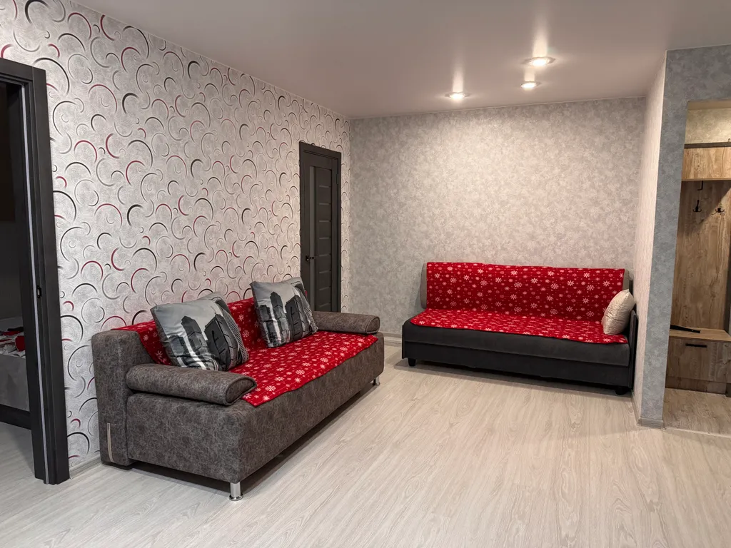 Квартира-студия двухкомнатная в центре города с видом на набережную