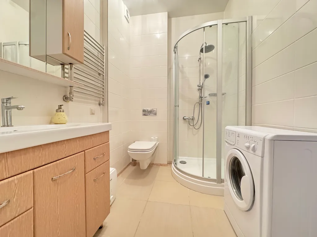 Уютная квартира в центре со своей террасой и бассейном