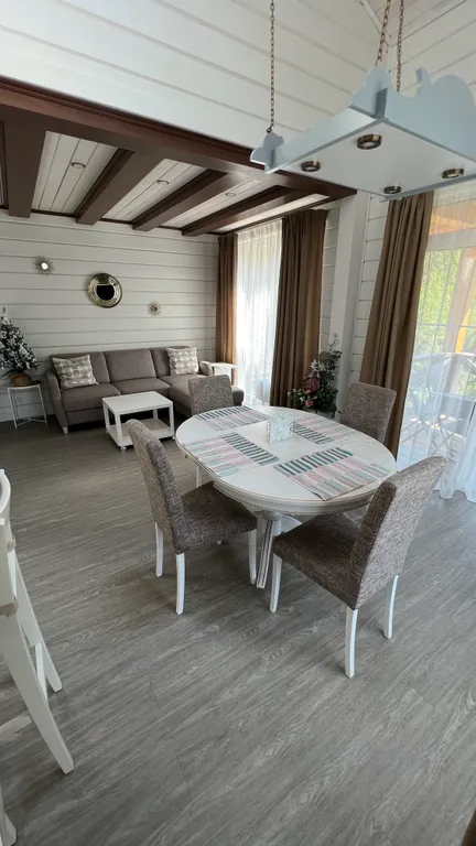 2-этажный апартамент на ГЛК Солнечная Долина