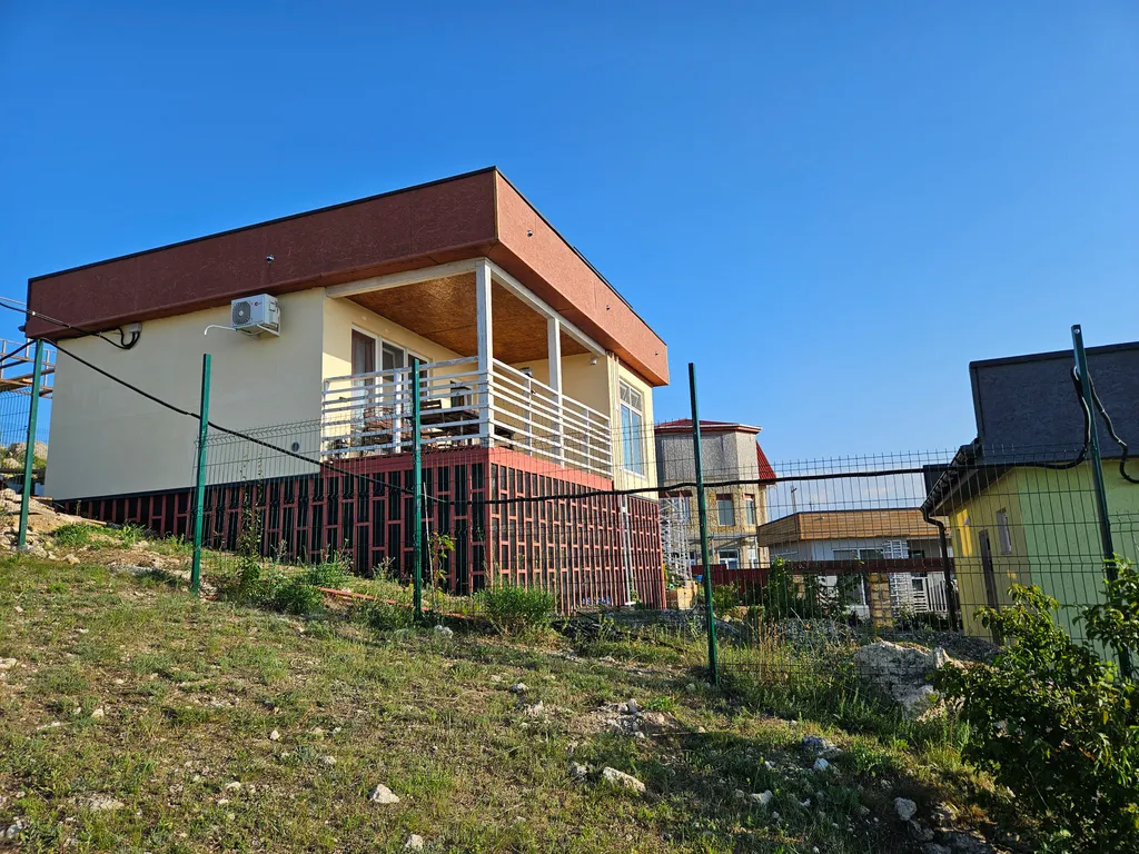 2-комнатный дом с бассейном с видом на Азовское море Абрикос