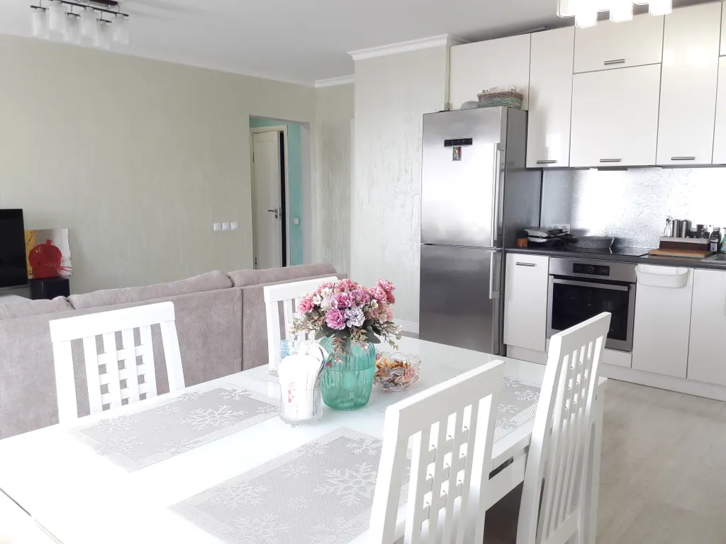 Просторная квартира с видом на закат