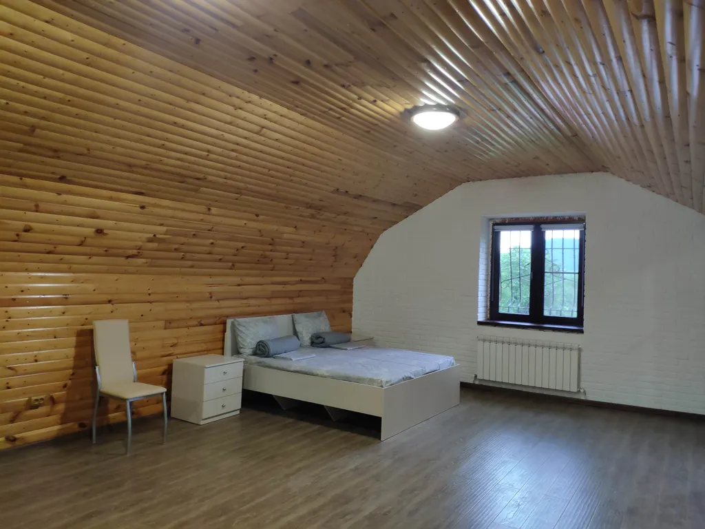 Двухэтажная дача с участком