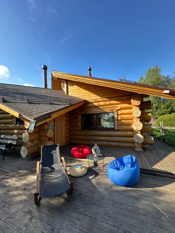 Дом с баней на Неве