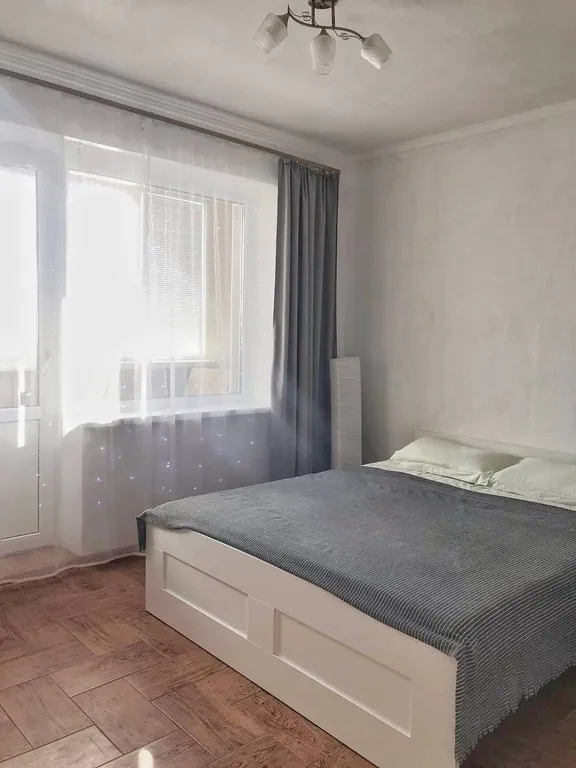 Уютная однокомнатная квартира — аренда посуточно в Штормовое