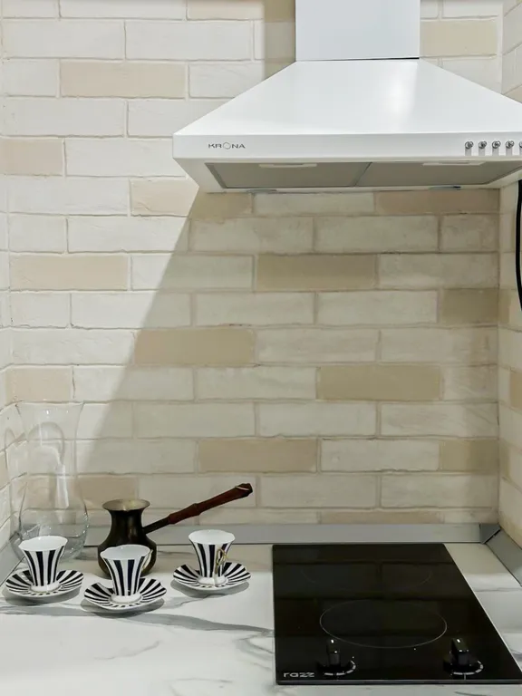 Дом в тихом районе с бесплатной парковкой для путешественников на авто