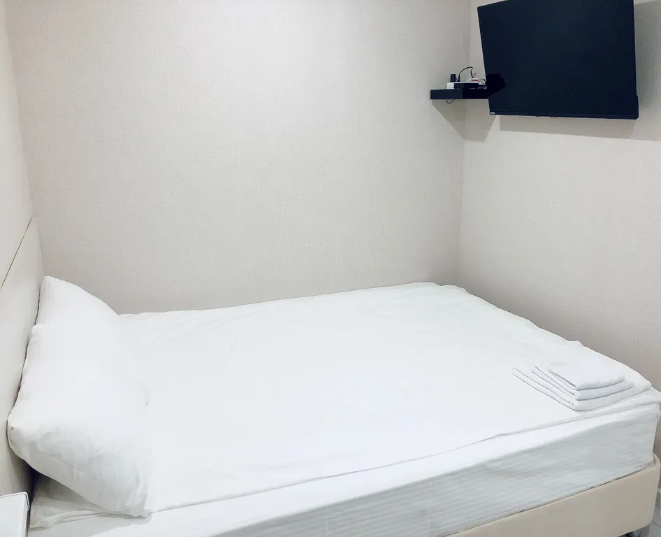 Квартира 3-комнатная Квартира — Элиста