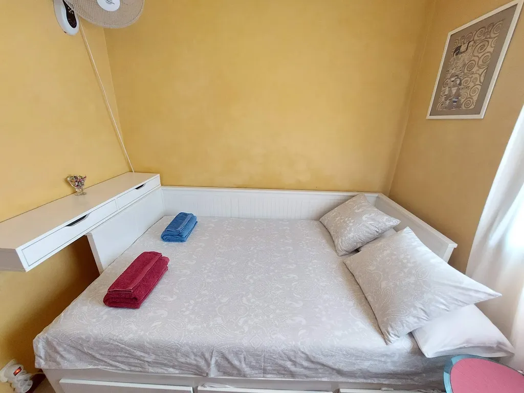 Уютная, чистая и светлая комната в самом сердце Барселоны