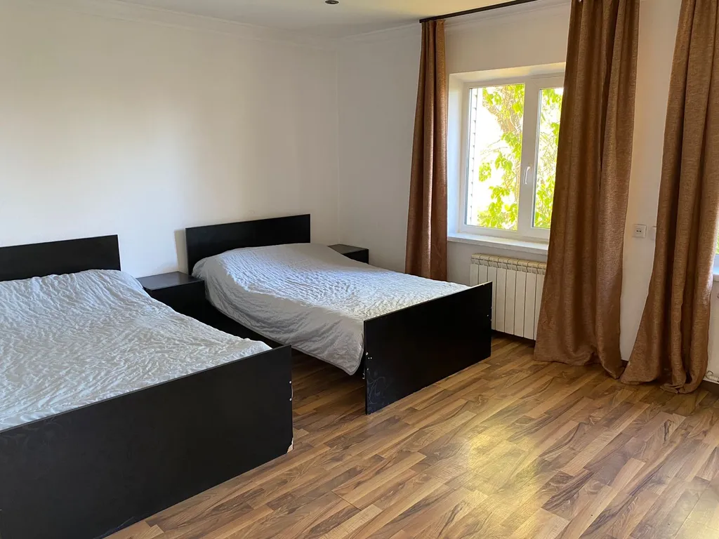 4-комнатный Дом