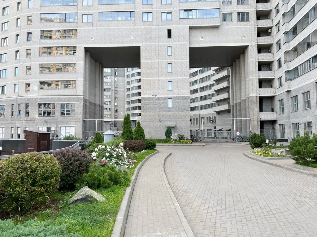 Однокомнатная квартира на набережной Невы