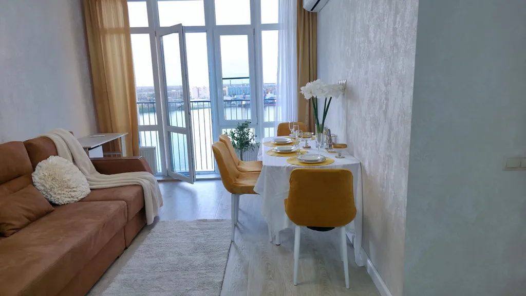 Стильная квартира в ЖК "Атмосфера" (Уютный Дом) — аренда посуточно в Астрахань