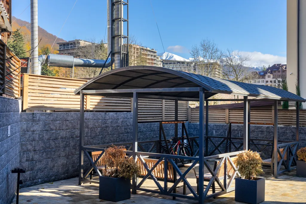 Синяя студия в ЖК Гринберг в горах