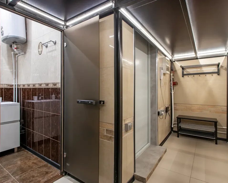 Дизайнерская двухуровневая квартира на Невском