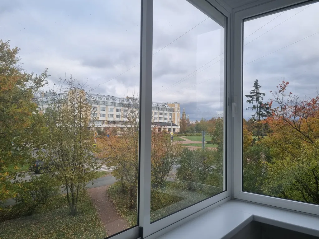 Квартира с видом на собор Святого Петра и Павла