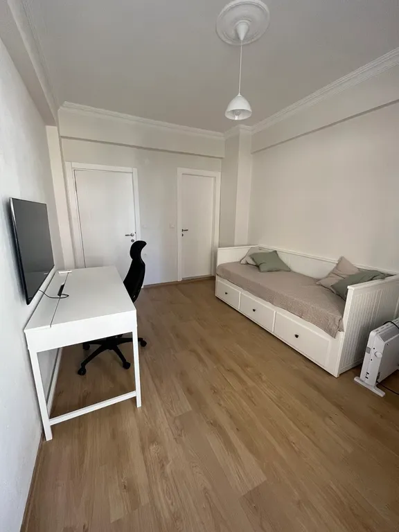 Уютная квартира (4 комнаты) в центре города