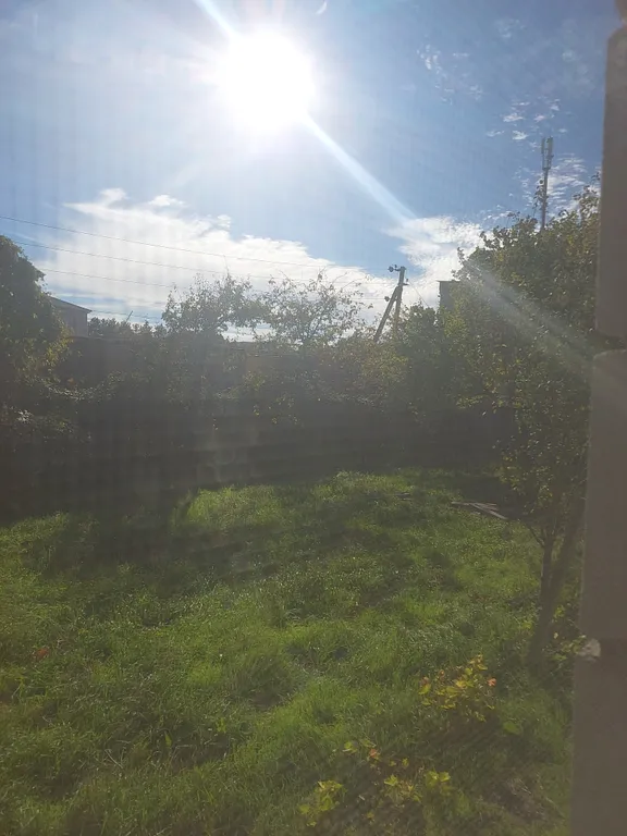 Новый дом в живописной местности ( 5 минут до аэропорта)