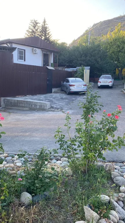 Коттедж Коттедж Студия в центре города, около источников родоновых , сероводородных — Пятигорск