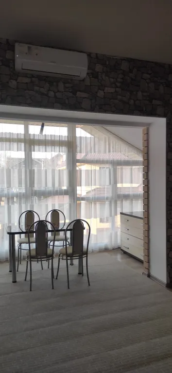 Двухуровневая квартира между двух озер