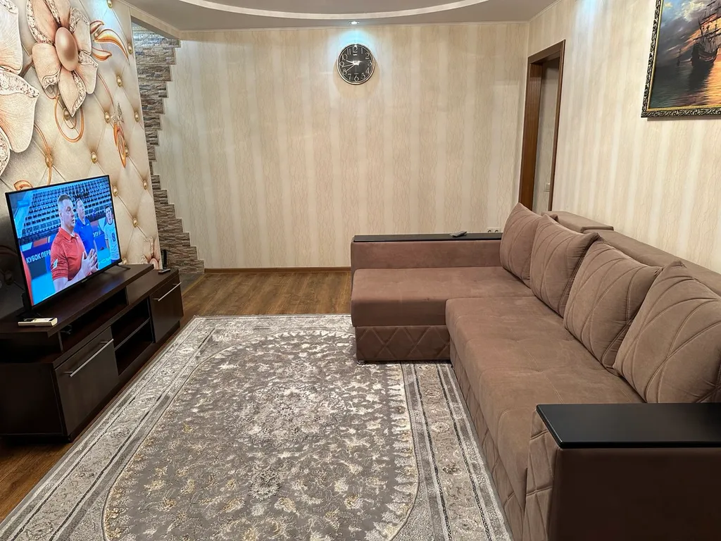 Уютная квартира в центре города — аренда посуточно в Шахты