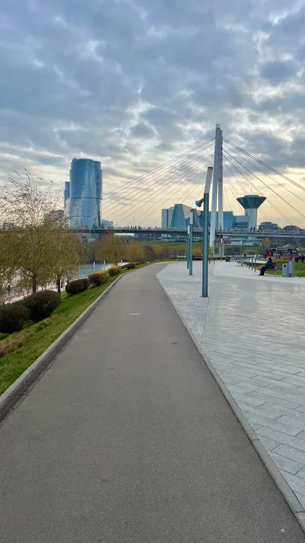 Апартаменты с дизайнерским ремонтом в доме бизнес класса