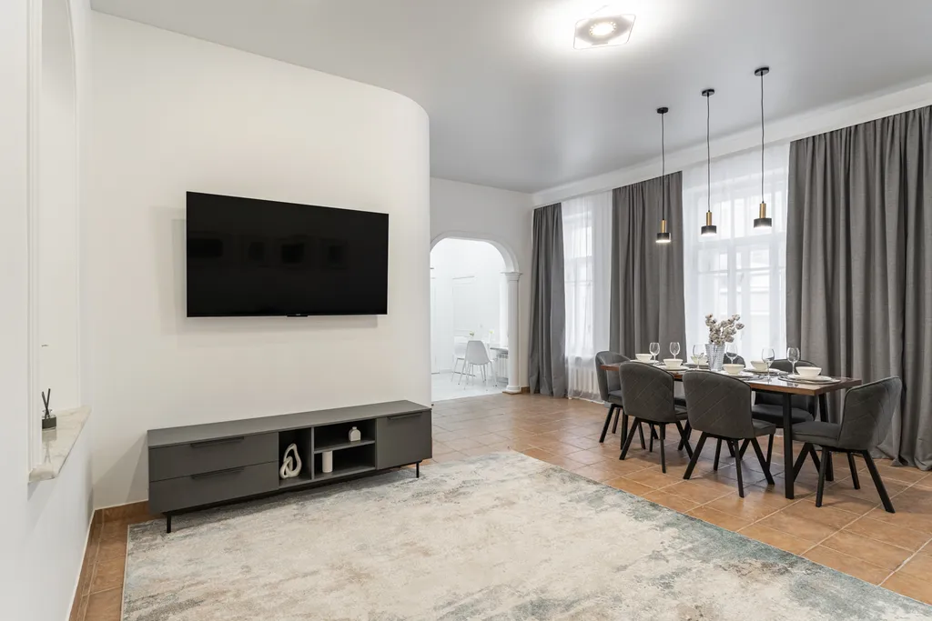 Просторная трёхкомнатная квартира в самом центре