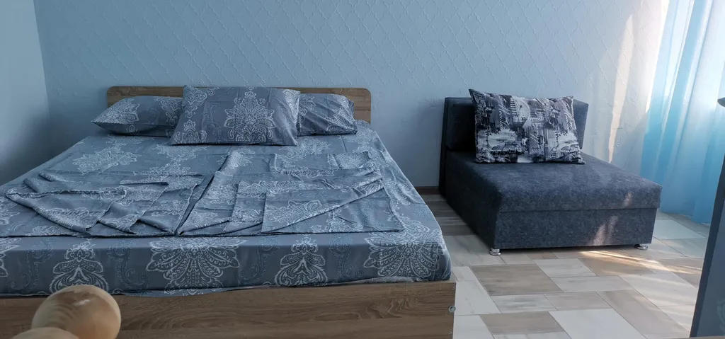 Двухэтажный номер голубой