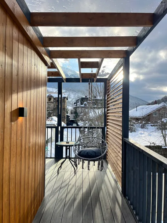 Уютный домик-студия с видом на горы