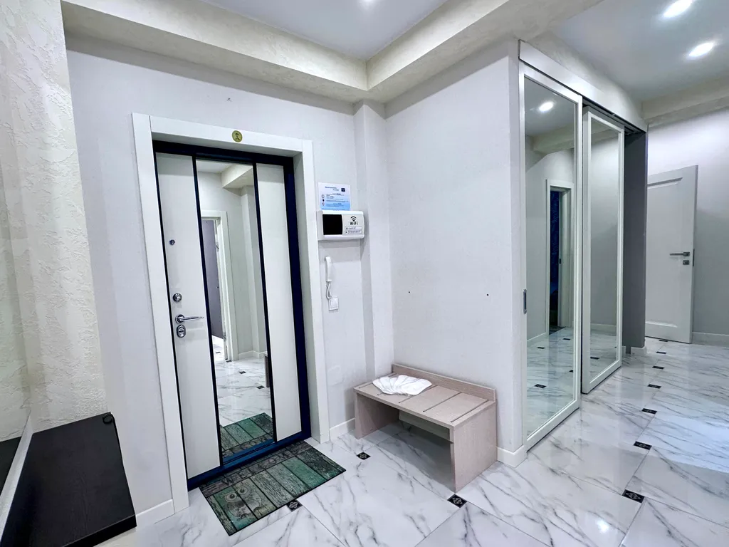 3-комнатная Люкс на Энтузиастов