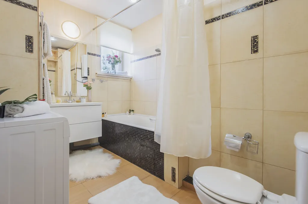 Квартира Просторная 4-комнатная квартира на Патриарших — Москва