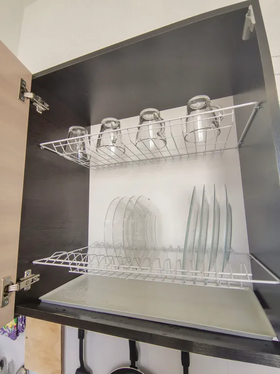 Студия на берегу Ангары с видом на красивый сквер и реку